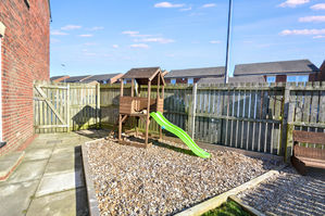 Photo 32- click for photo gallery